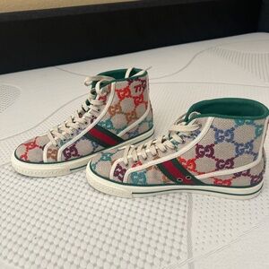 Gucci shoes